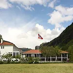 Dragsvik Fjordhotel (adults Only) Szálloda 2*
