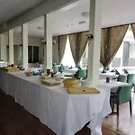 드라비스비크 피오르드호텔 2* 발레스트란