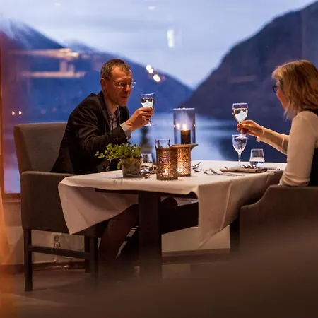 Dragsvik Fjordhotel (adults Only)