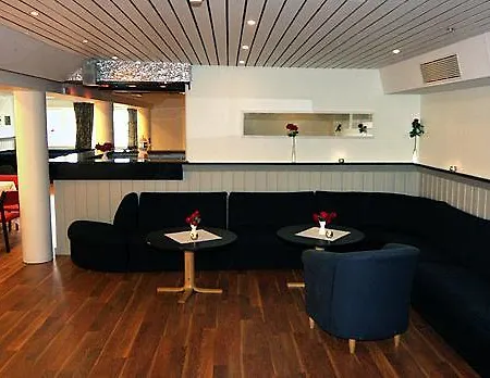 德拉斯维克峡湾酒店 酒店