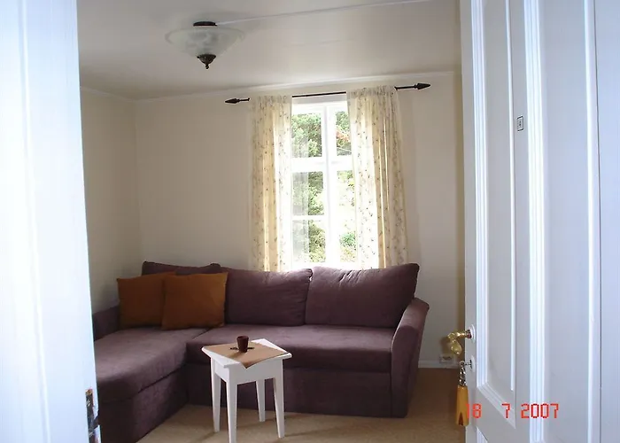 Dragsvik Fjordhotel (adults Only) 2*
